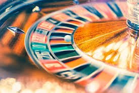 Ringkasan Deuces Wild MH untuk dewasa